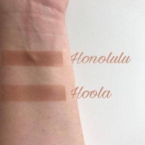 Honolulu vs Hoola Bronzer Swatches